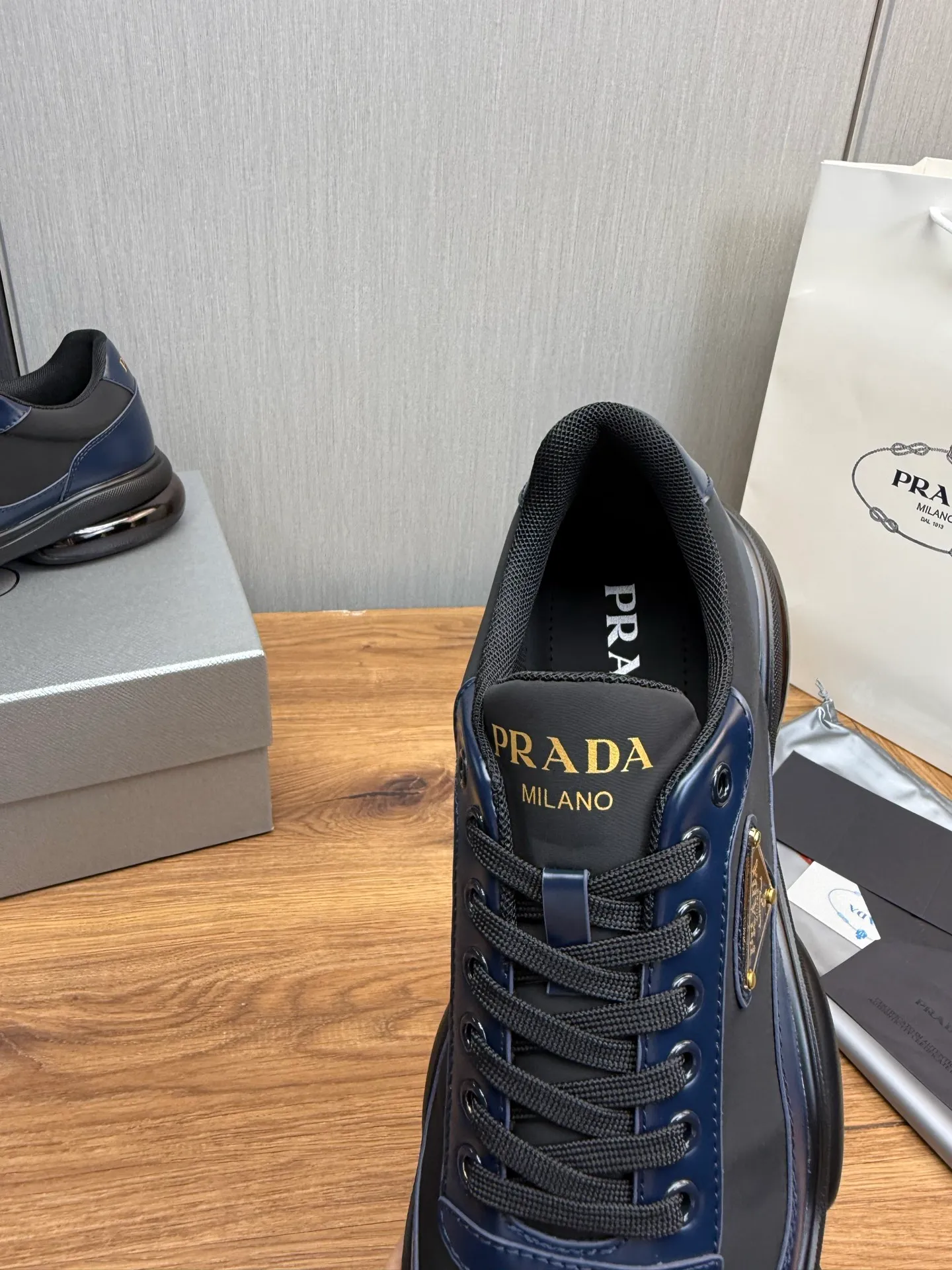 Men's shoes 💰660💰 [PRADA] Men's shoes are popular in the counter, official website is synchronized, 1 high-quality shipment ✔️Original cowhide upper + cowhide lining, 1🆚1 replica, original sole, 38-45 (45 customized, non-refundable)